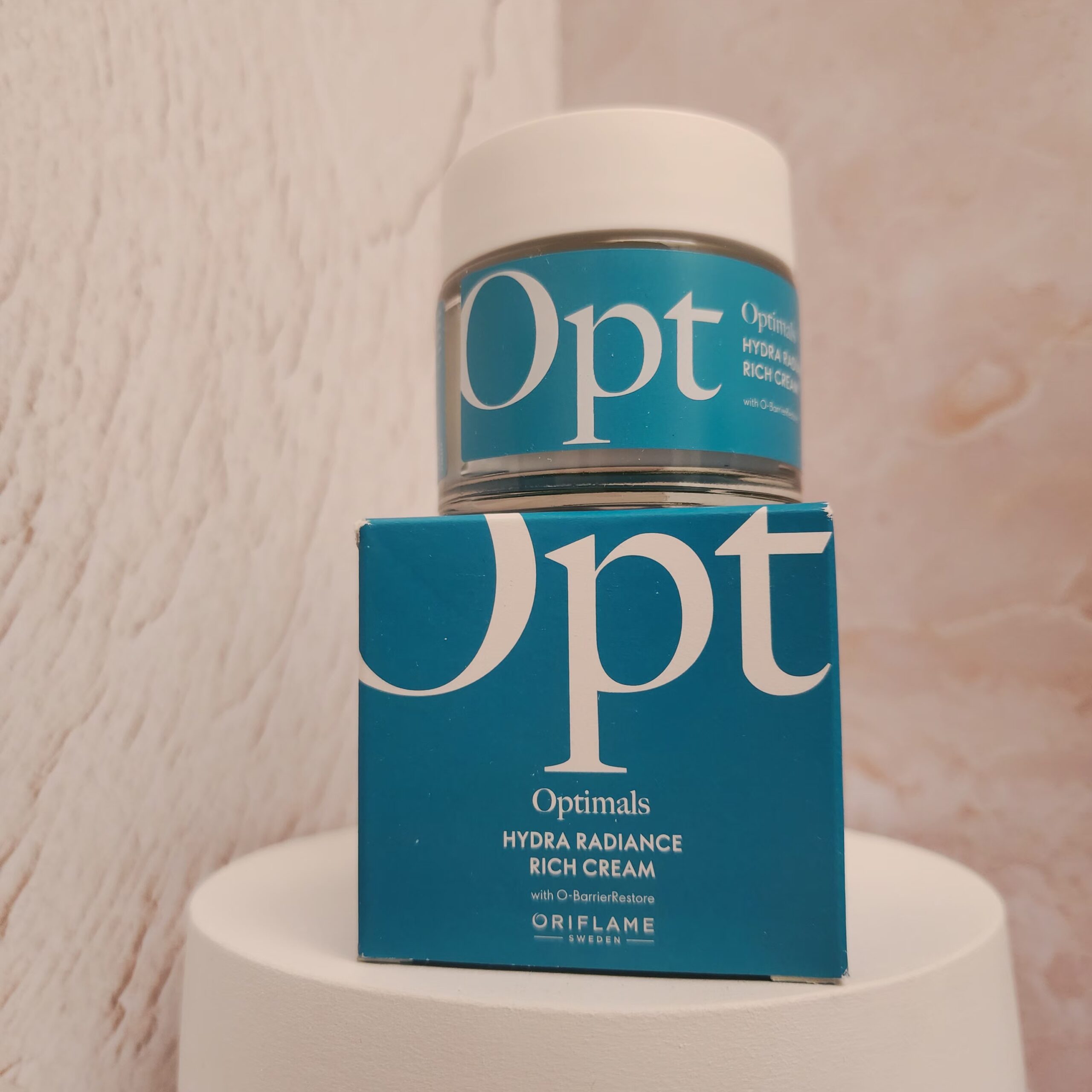 کرم مرطوبکننده غنی اپت اپتیمالز هیدرا رادیانس - تصویر 2