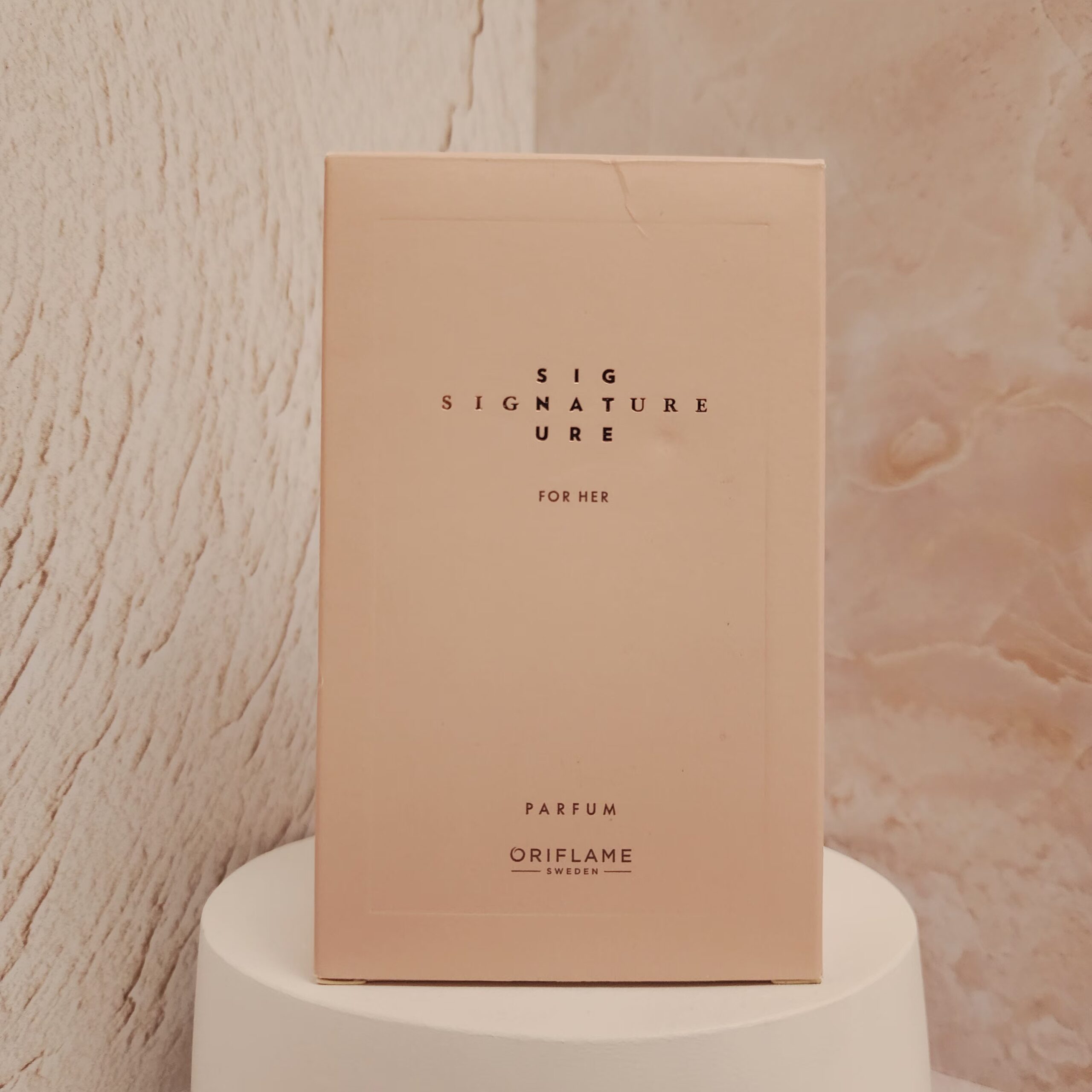 عطر زنانه سیگنچر - تصویر 2