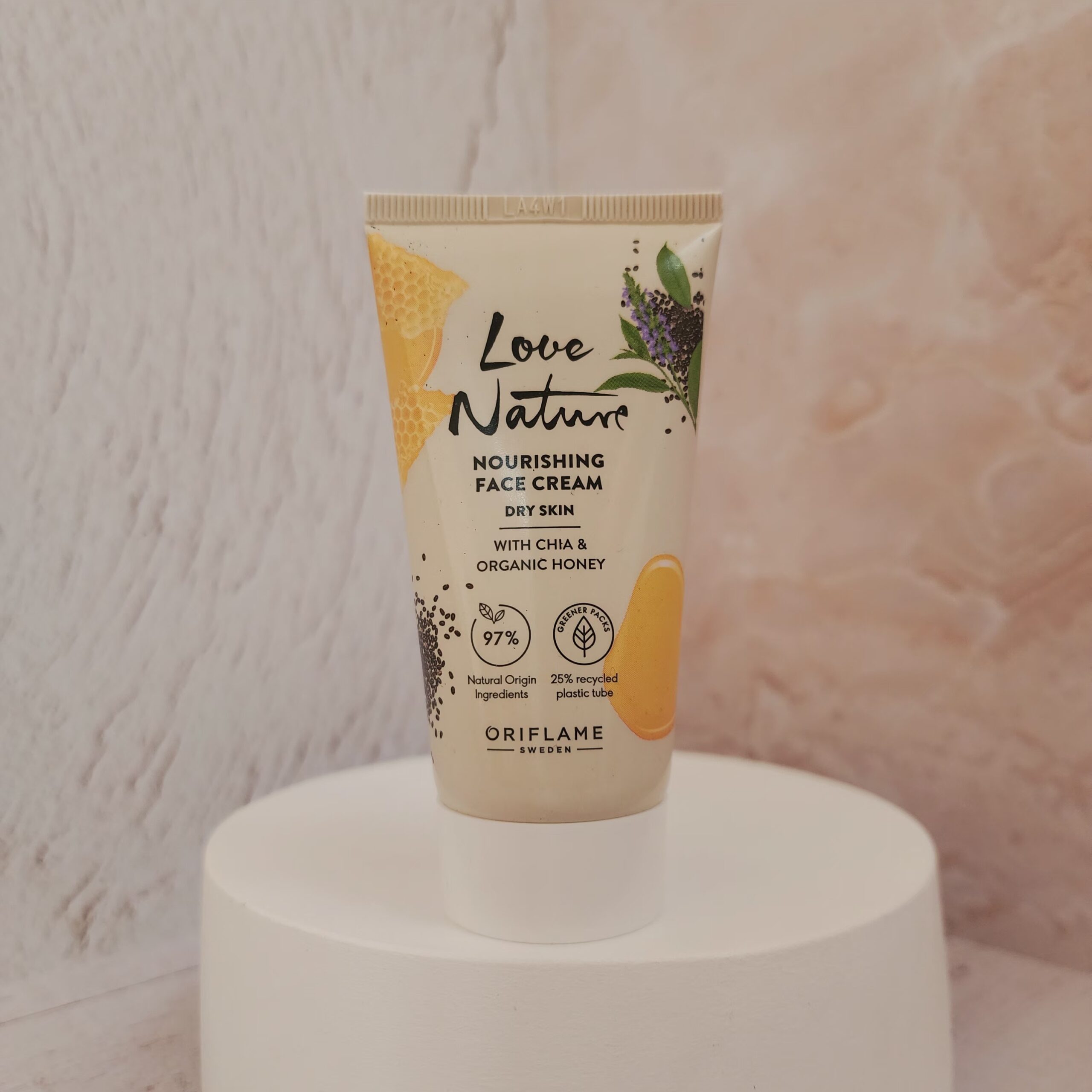 کرم مغذی صورت لاونیچر با عسل و چیا ارگانیک