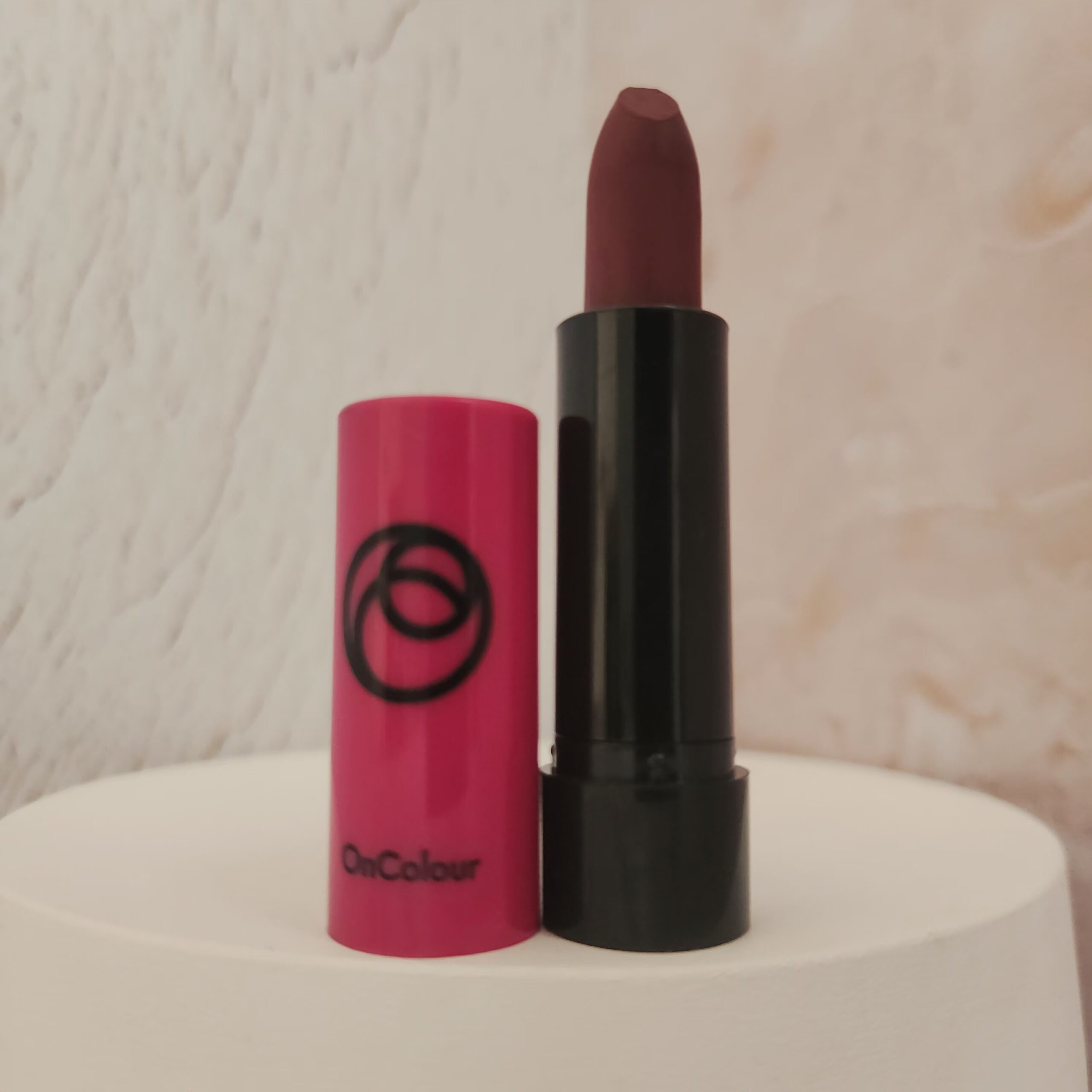 رژلب مات آنکالر