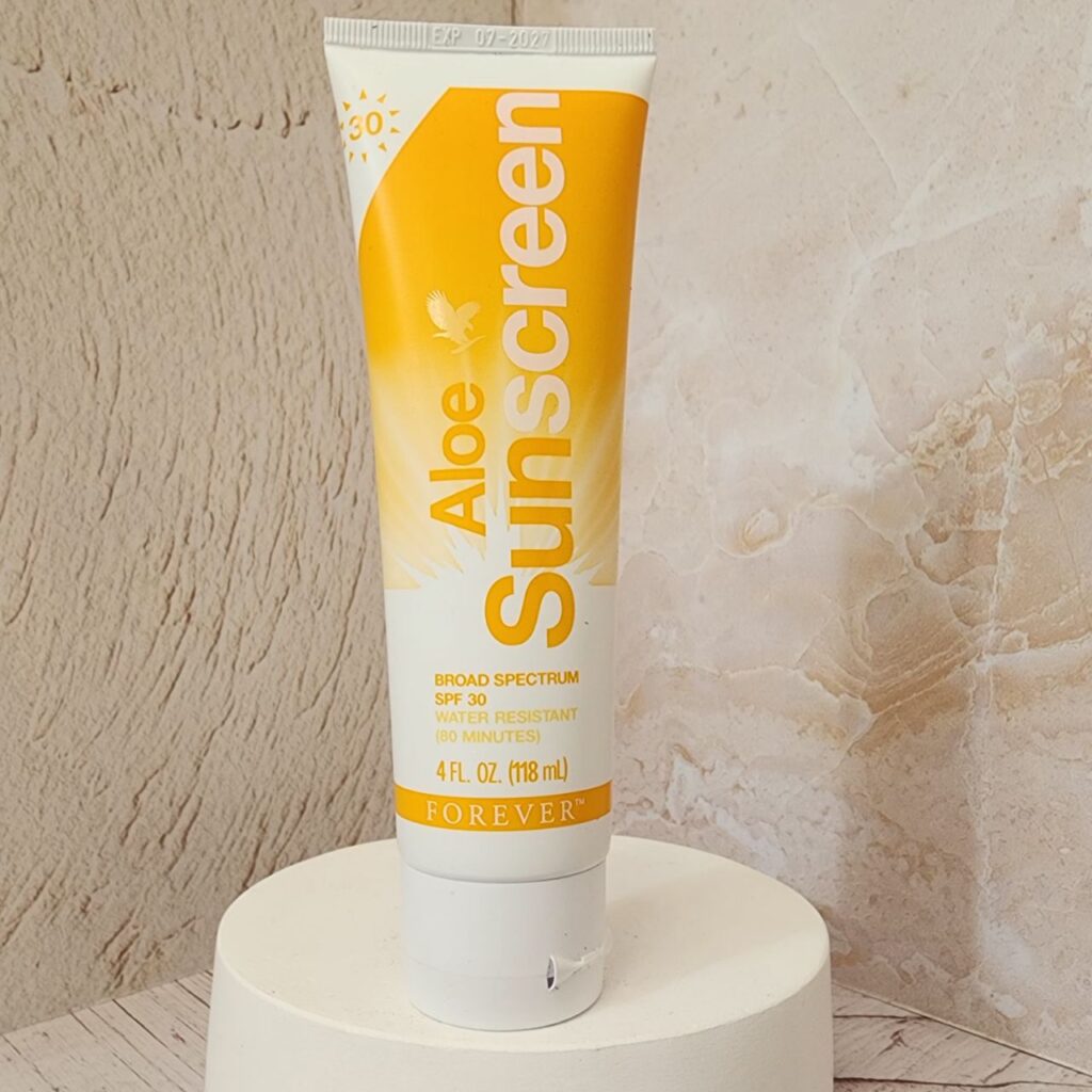 ضد آفتاب آلوئه فوراور SPF30