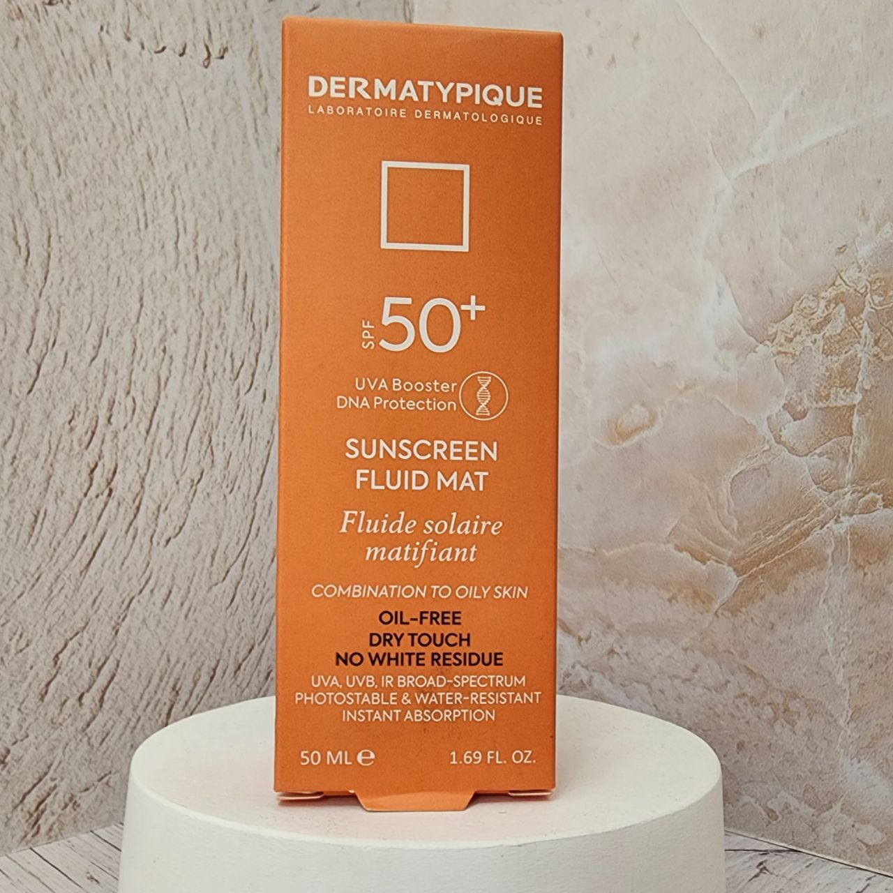کرم ضد آفتاب بی رنگ درماتیپیک مدل Anti Acne با SPF+50 مخصوص پوست چرب حجم 40 میلی لیتر - تصویر 3