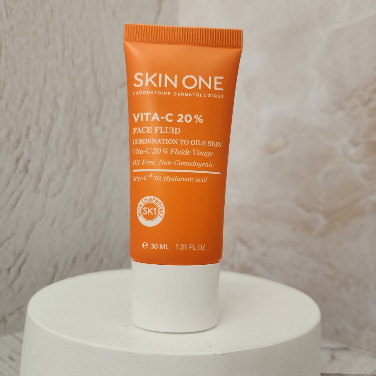 فلویید صورت مدل Vit C 20% حجم 30 میلی لیتر اسکین وان - تصویر 3